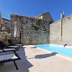 度假居 Tranquilla With Heated Pool *