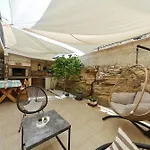 Tranquilla With Heated Pool 度假居 *