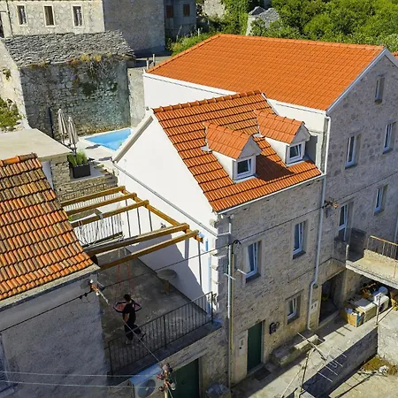 Tranquilla With Heated Pool *