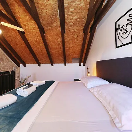 Tranquilla With Heated Pool Vikendica *