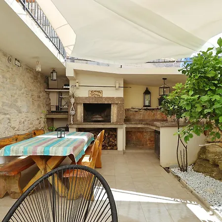 Tranquilla With Heated Pool Blato (Korcula)