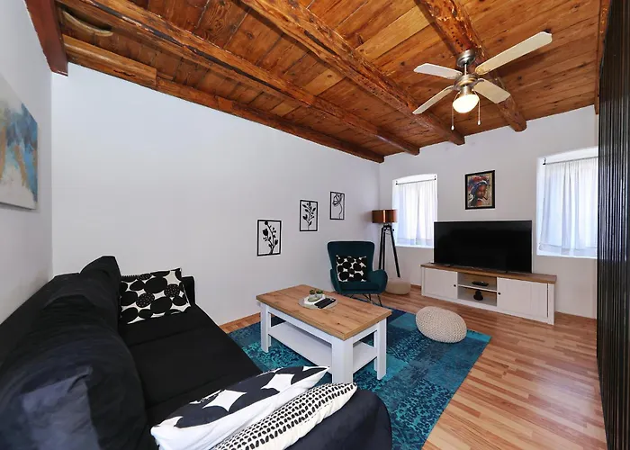 בית נופש Tranquilla With Heated Pool Blato (Korcula)