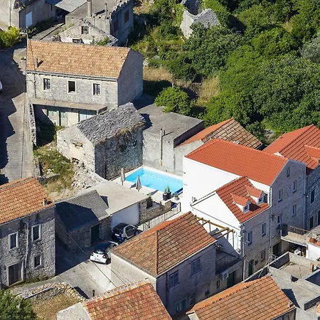 Vakantiehuis Tranquilla With Heated Pool