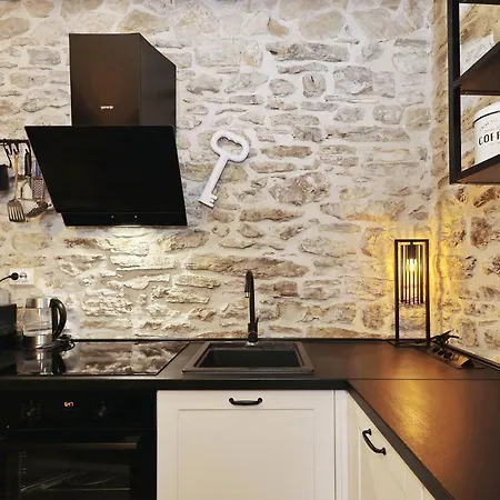 Vakantiehuis Tranquilla With Heated Pool