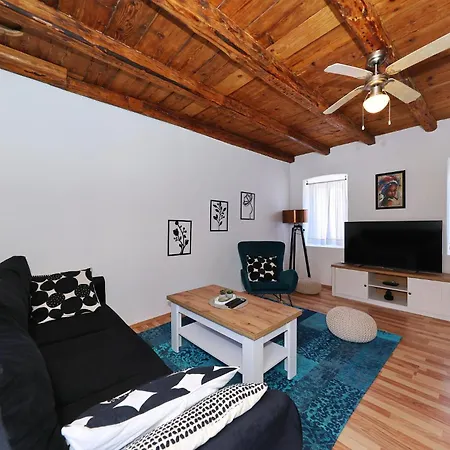 Vakantiehuis Tranquilla With Heated Pool Blato (Korcula)