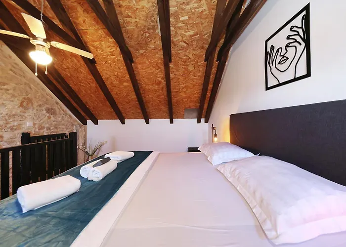 Tranquilla With Heated Pool Feriehus *