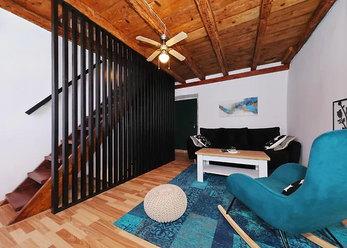 Tranquilla With Heated Pool Feriehus *